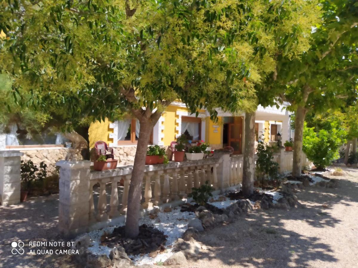 Apartamentos Rurales La Posada De Donato Nuevalos Luaran gambar