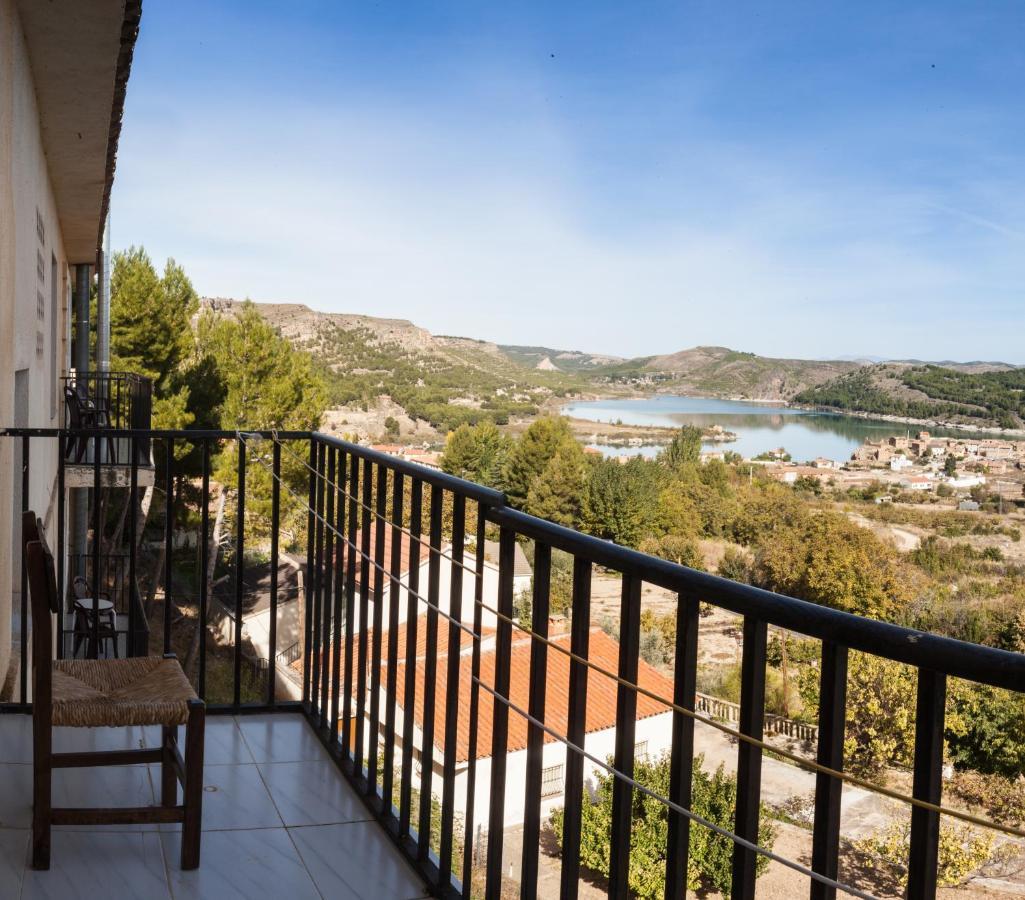Apartamentos Rurales La Posada De Donato Nuevalos Luaran gambar